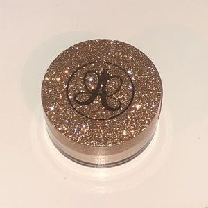 Brand new Anastasia Beverly Hills highlighter